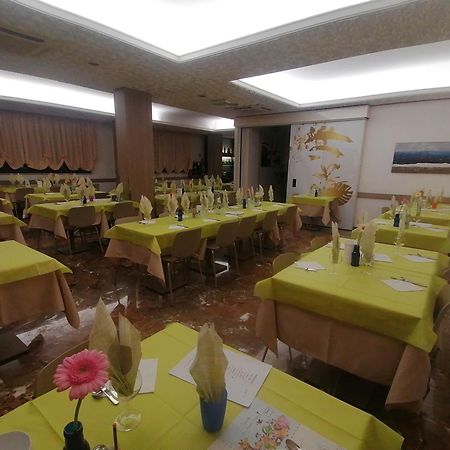 Hotel Silvana Беллария-Иджеа-Марина Экстерьер фото
