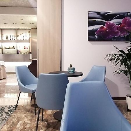 Hotel Silvana Беллария-Иджеа-Марина Экстерьер фото