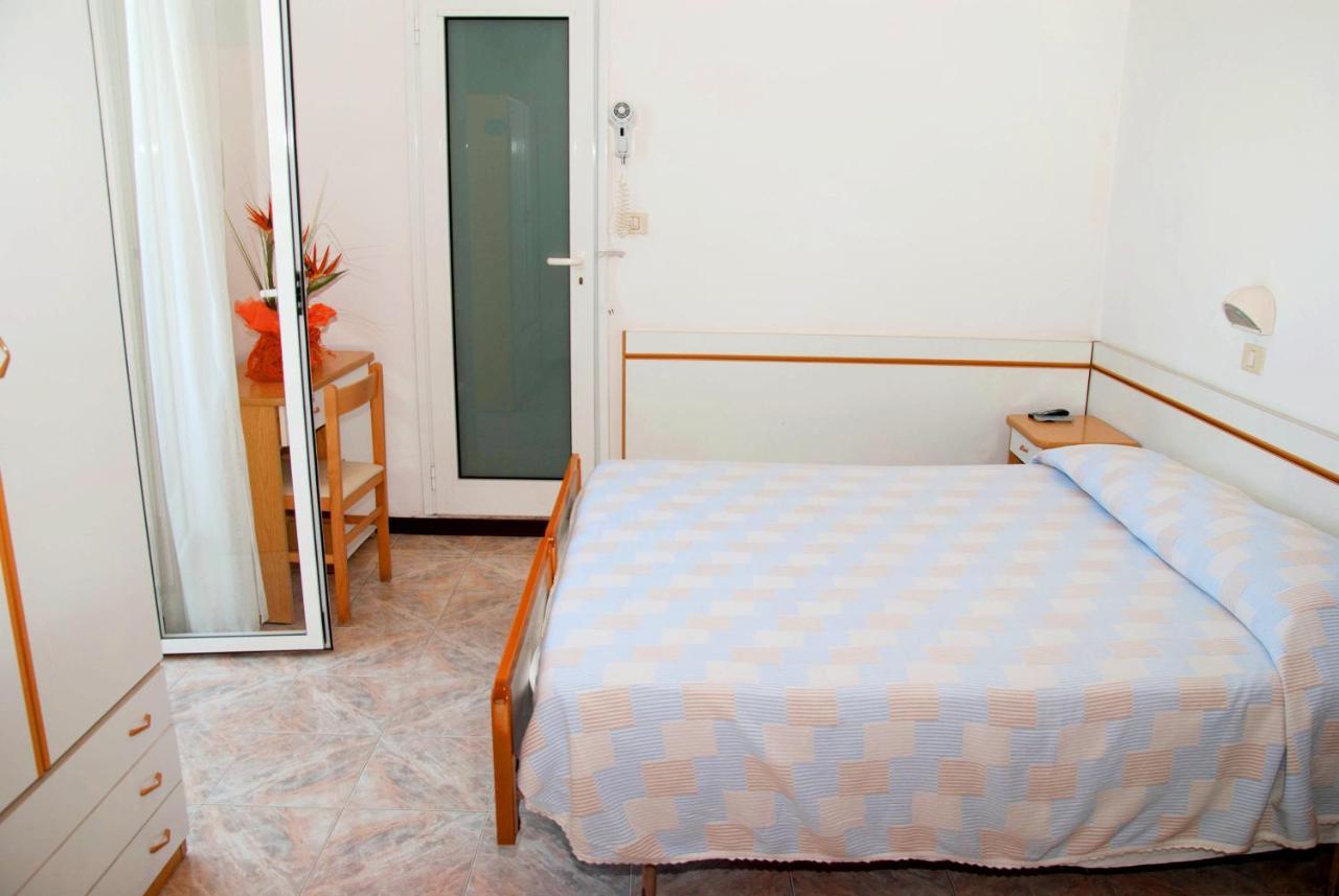 Hotel Silvana Беллария-Иджеа-Марина Экстерьер фото
